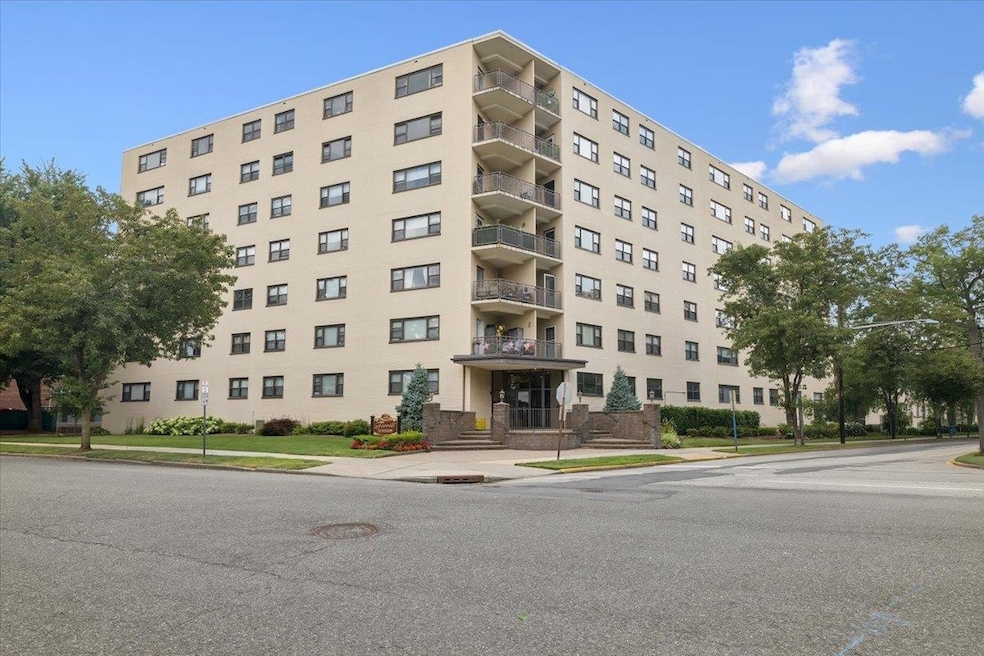 Terrill Manor unit 7B, Hackensack, NJ 07601 - photo 1