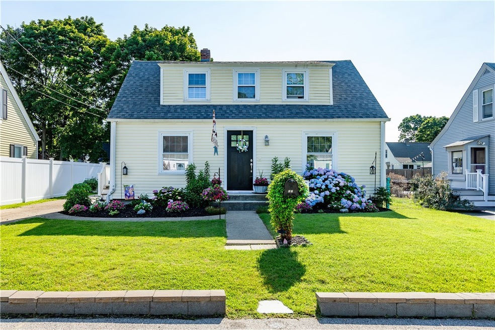 22 Deacon Ave, Warwick, RI 02886 - photo 1