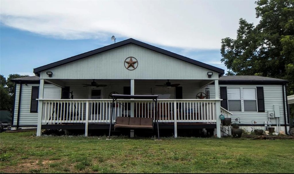 128 Finneyoaks Ln, Weatherford, TX 76085 - photo 1