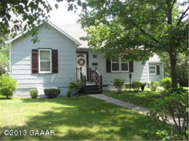 1117 Bryant St, Alexandria, MN 56308 - photo 1