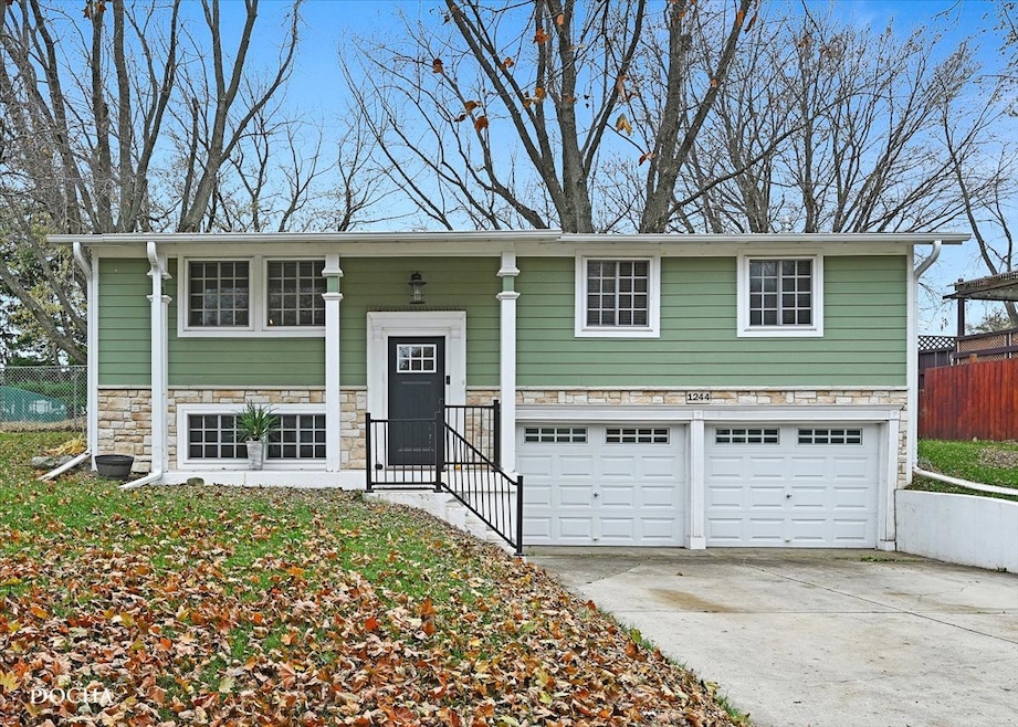 For Sale $350,000 • Co-Listing Agent