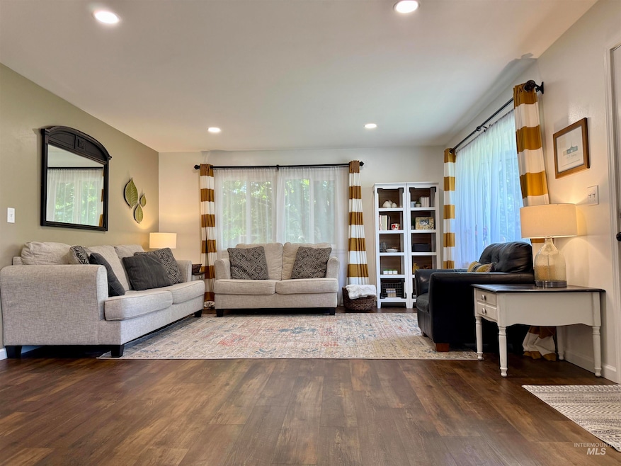 Pending $417,900