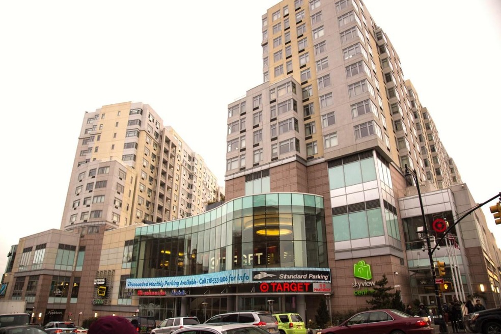 Sky View Parc unit 10C, Flushing, NY 11354 - photo 1