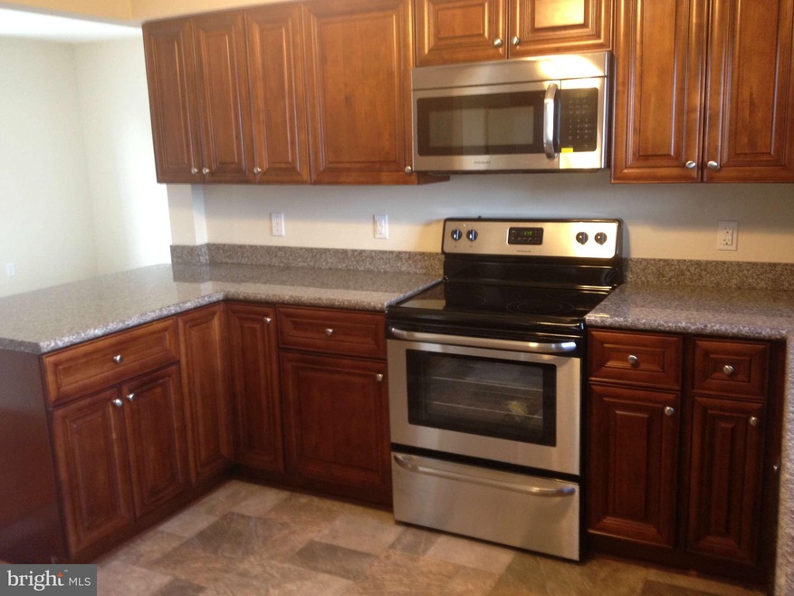 26 N Franklin St, Waynesboro, PA 17268 - photo 1