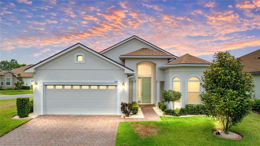 1305 Oakmont Dr, Winter Haven, FL 33884 - photo 1