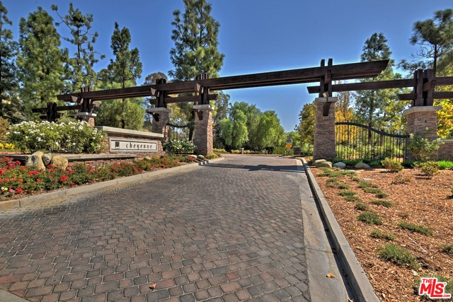 26500 Country Rd, Valencia, CA 91354 - photo 1