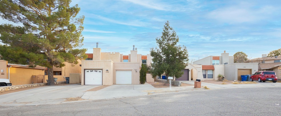 1731 Villa Santos Cir, El Paso, TX 79935 - photo 1
