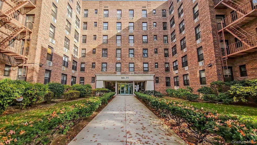 80-35 Springfield Blvd unit 4F, Oakland Gardens, NY 11364 - photo 1