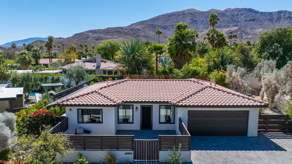 Were Focused 42602 Rancho Mirage Ln-14