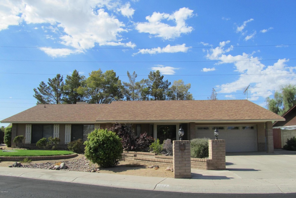 1127 E Renee Dr, Phoenix, AZ 85024 - photo 1