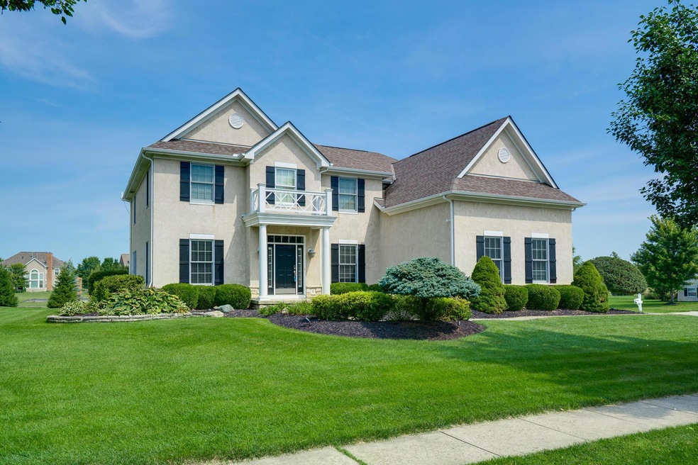 10008 Archer Ln, Dublin, OH 43017 - photo 1