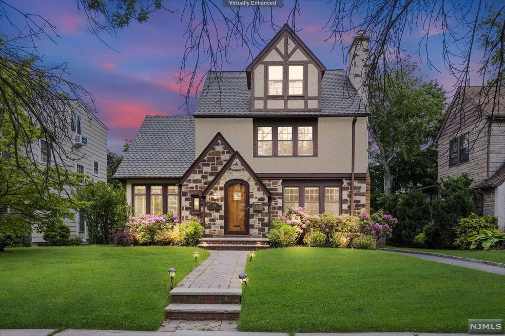 131 Stonehouse Rd, Bloomfield, NJ 07003 - photo 1