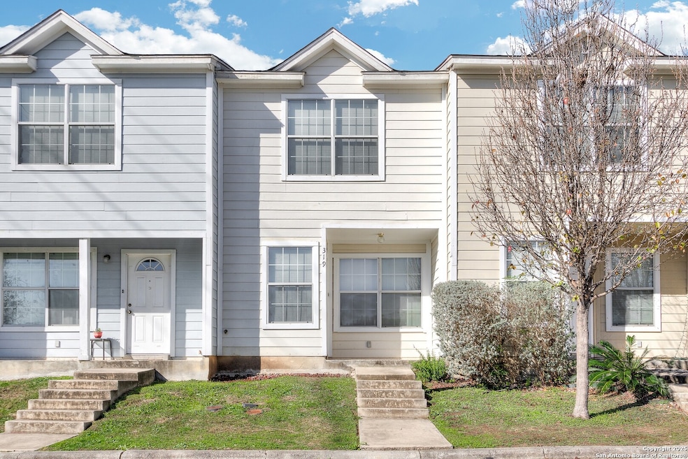 For Rent $1,300/month