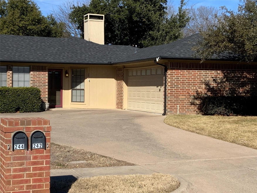 242 Mountainview Dr, Hurst, TX 76054 - photo 1