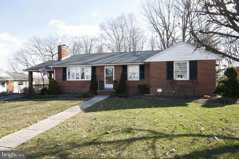 9827 Gunforge Rd, Perry Hall, MD 21128 - photo 1