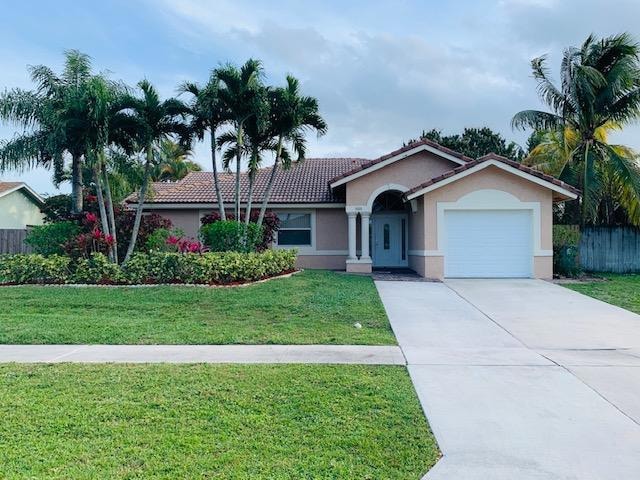 9208 Edgemont Ln, Boca Raton, FL 33434 - photo 1