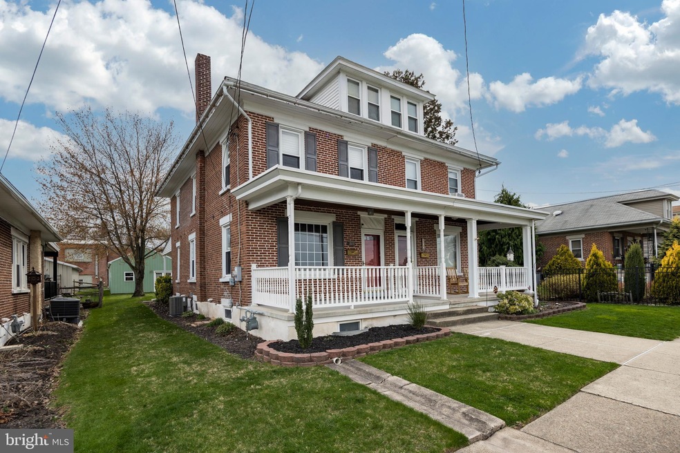 314 Front St, Boyertown, PA 19512 - photo 1