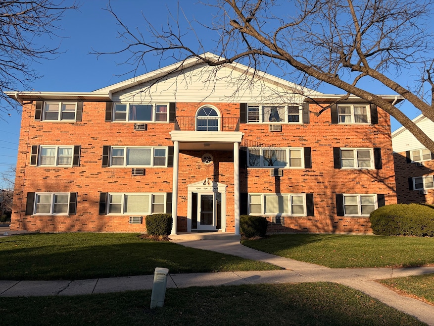 8808 45th Place unit 2, Brookfield, IL 60513 - photo 1