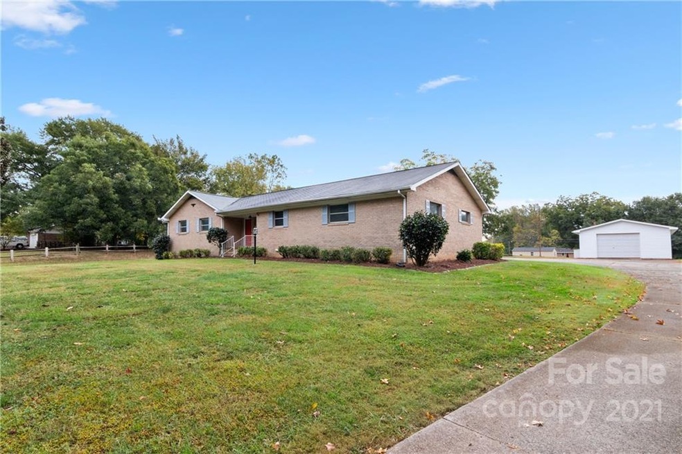 431 Gold Hill Rd unit 58 & 59, Fort Mill, SC 29715 - photo 1