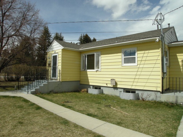 526 Ray Rd, Cody, WY 82414 - photo 1