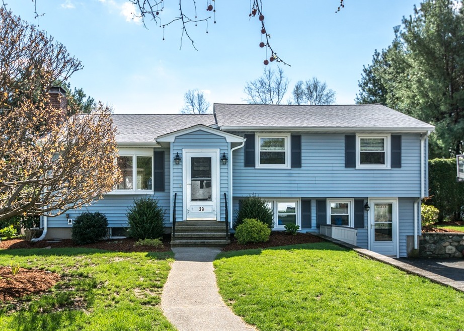 39 Graymore Rd, Waltham, MA 02451 - photo 1