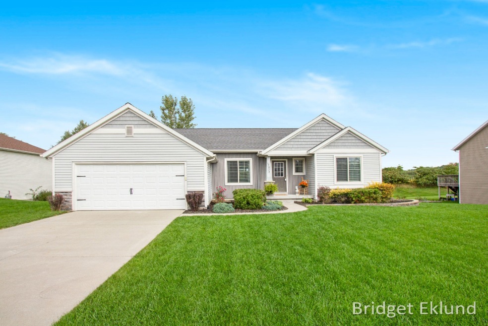 1803 68th St SW, Byron Center, MI 49315 - photo 1