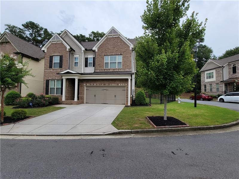 Fron Elevation corner lot