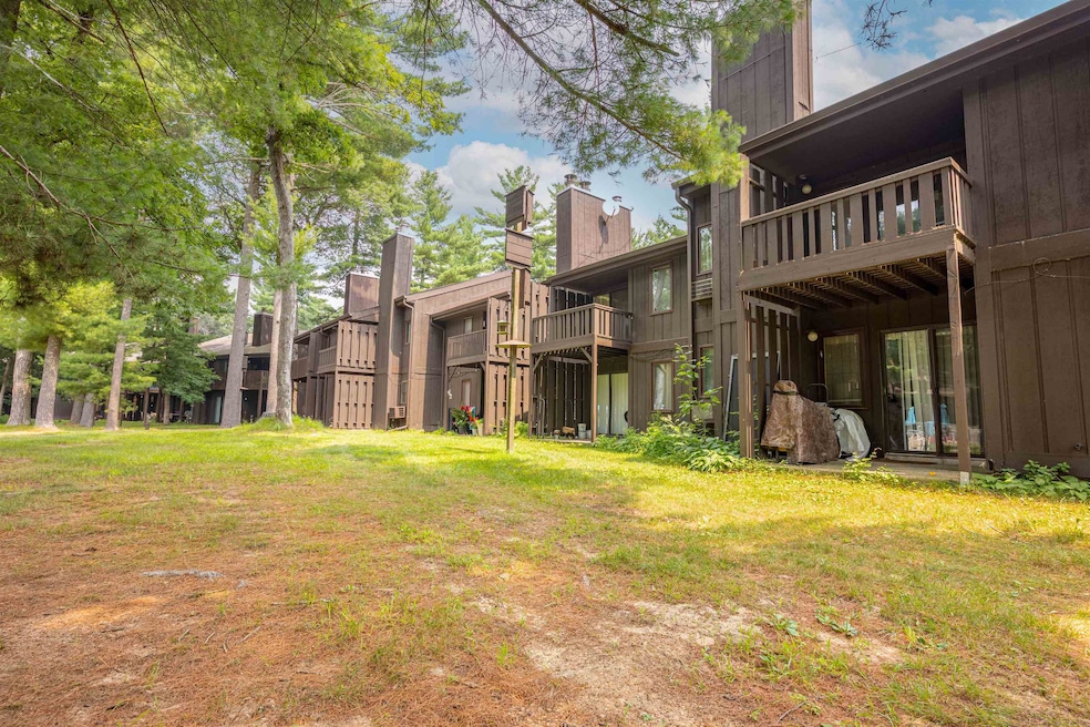 8 Spruce Trail, Wisconsin Dells, WI 53965 - photo 1