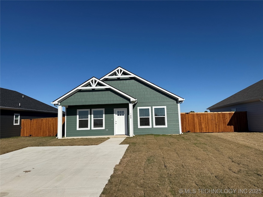 145 Loyal Ln, Durant, OK 74701 - photo 1