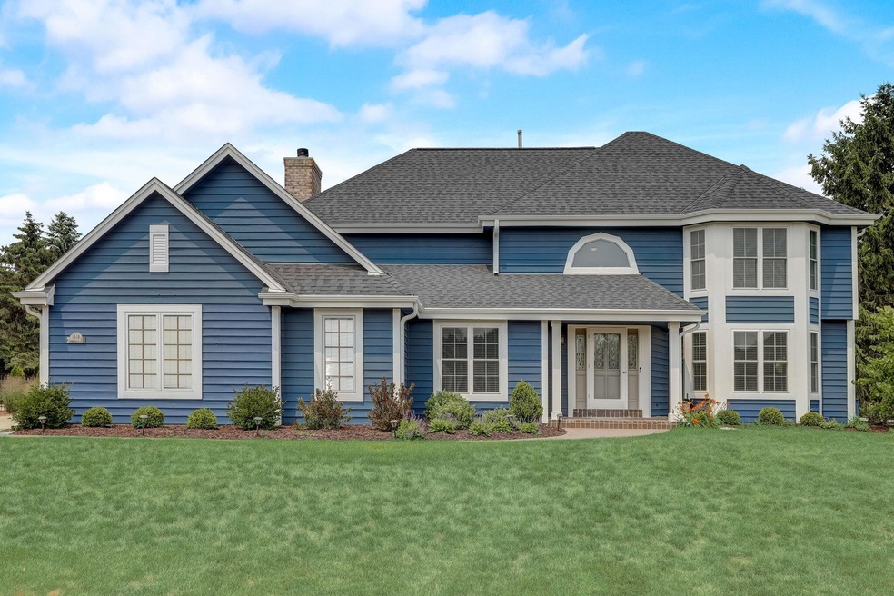 7-web-or-mls-Turnberry Cir-007