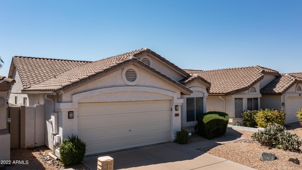 3151 E Wahalla Ln-1