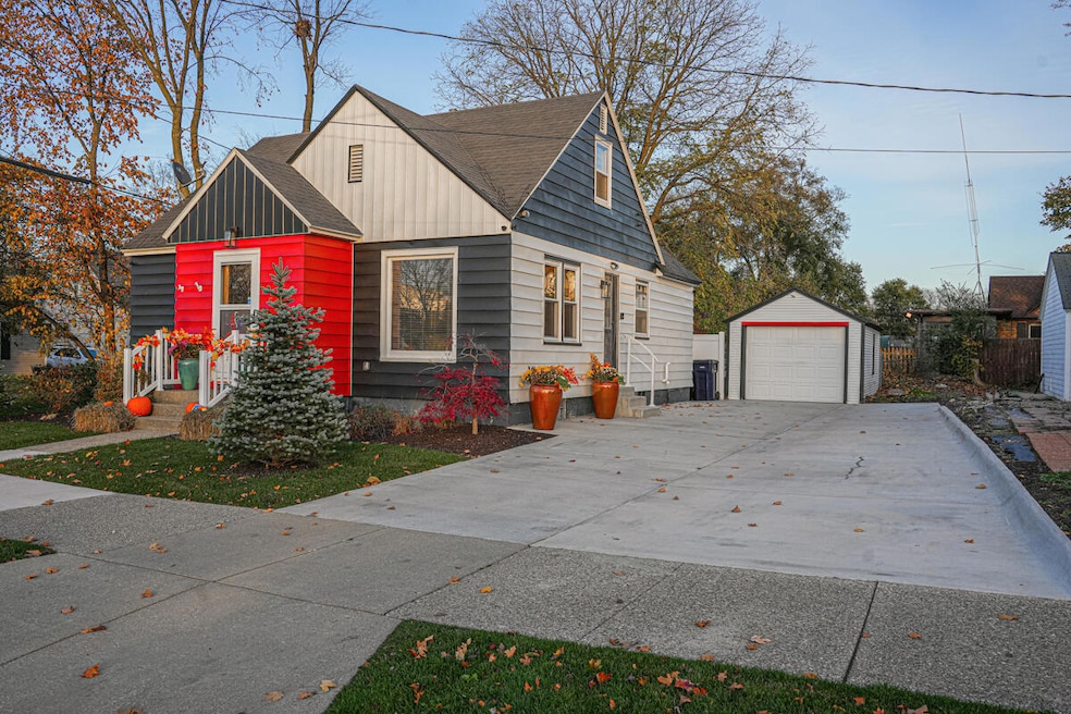567Maple_Ave_010