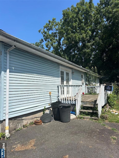 128 Grove St, Mahwah, NJ 07430 - photo 1