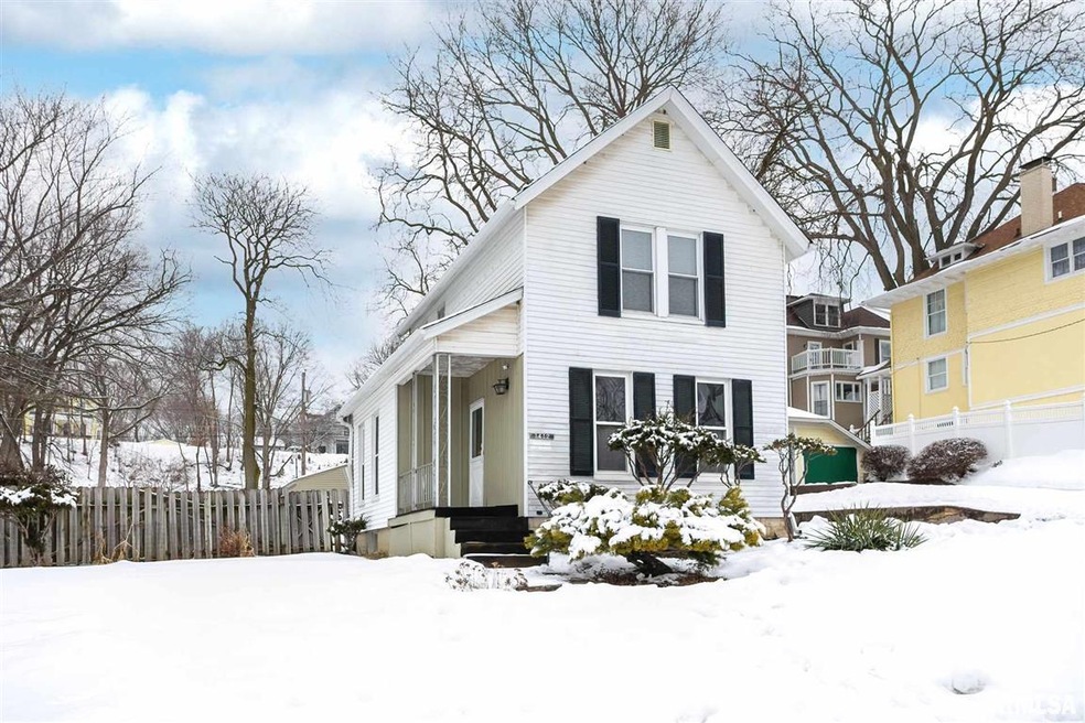 1412 E 9th St, Davenport, IA 52803 - photo 1