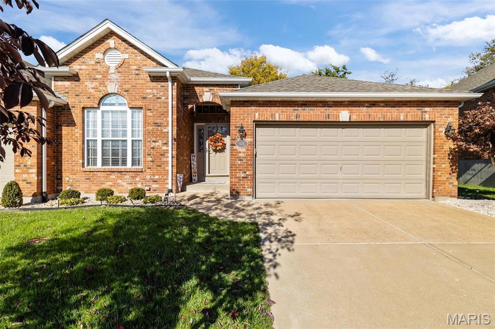 121 Tori Pines Dr unit 11, Saint Louis, MO 63129 - photo 1