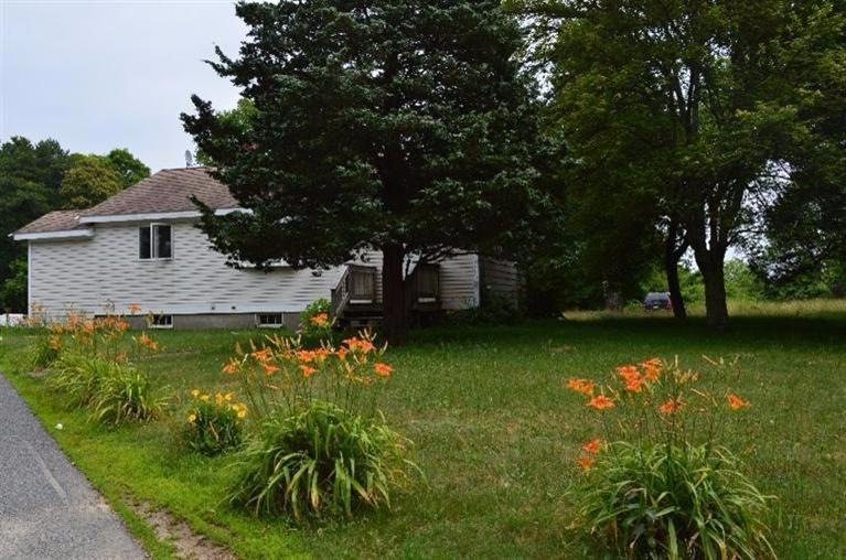 291 Trotting Park Rd, Teaticket, MA 02536 - photo 1