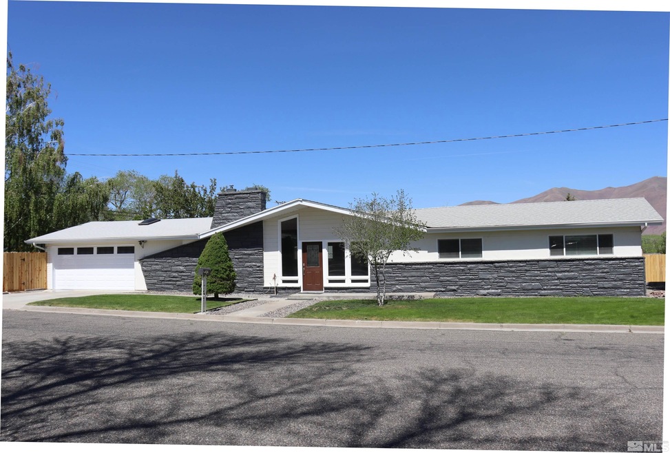 175 E Mcarthur Ave, Winnemucca, NV 89445 - photo 1