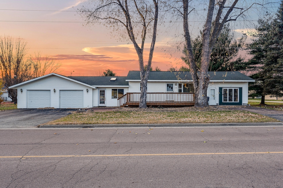 11481 Chase St, Trempealeau, WI 54661 - photo 1