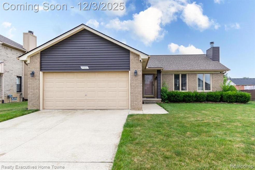 21637 Clifford Dr, Macomb, MI 48044 - photo 1