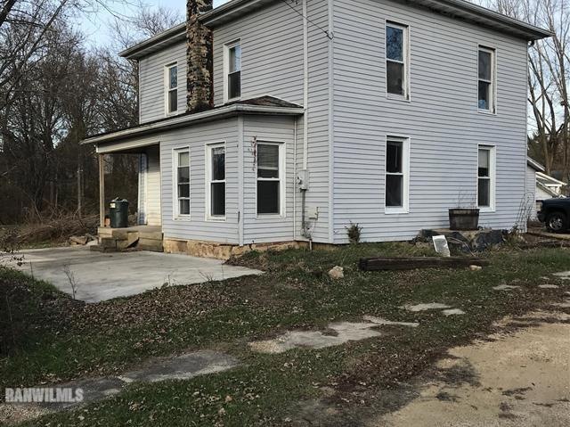 225 W Oak St, Cedarville, IL 61013 - photo 1