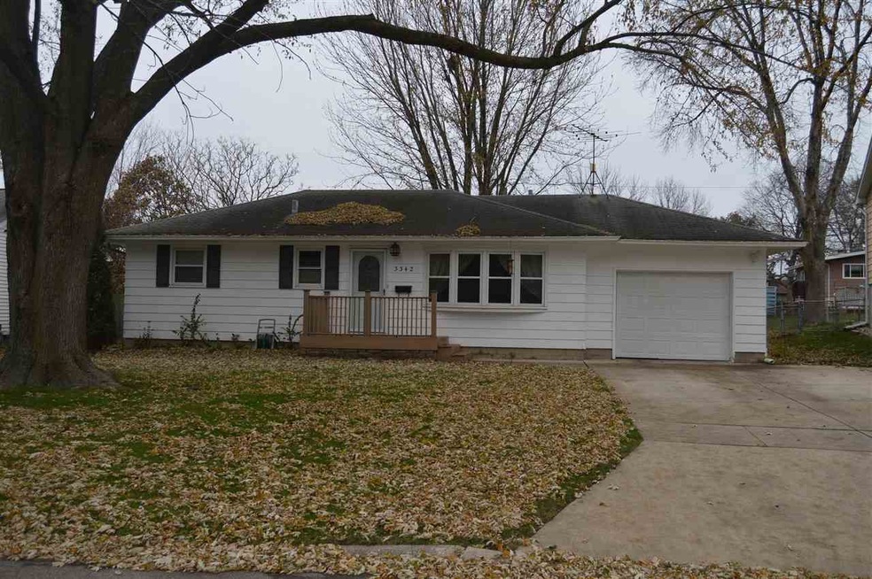 3342 Randolph St, Waterloo, IA 50702 - photo 1