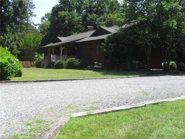 2702 Hopewell Friends Rd, Asheboro, NC 27205 - photo 1