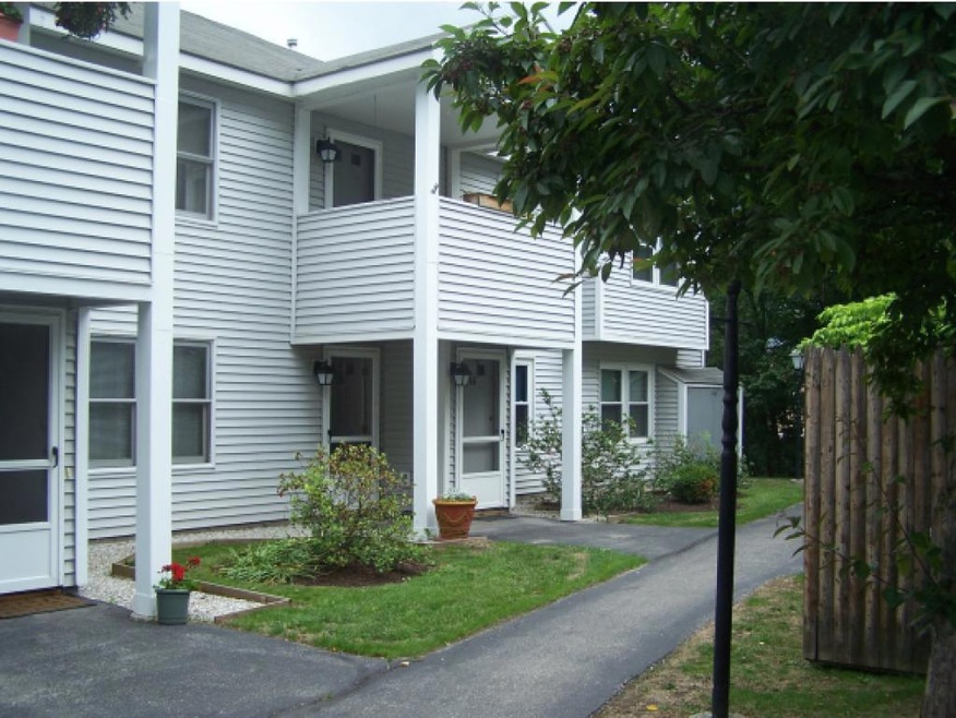 106 Park St unit 15, Bennington, VT 05201 - photo 1