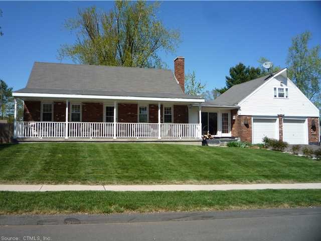 3 Cleveland St, Enfield, CT 06082 - photo 1