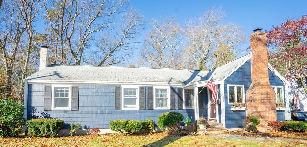 495 Thicket St, South Weymouth, MA 02190 - photo 1