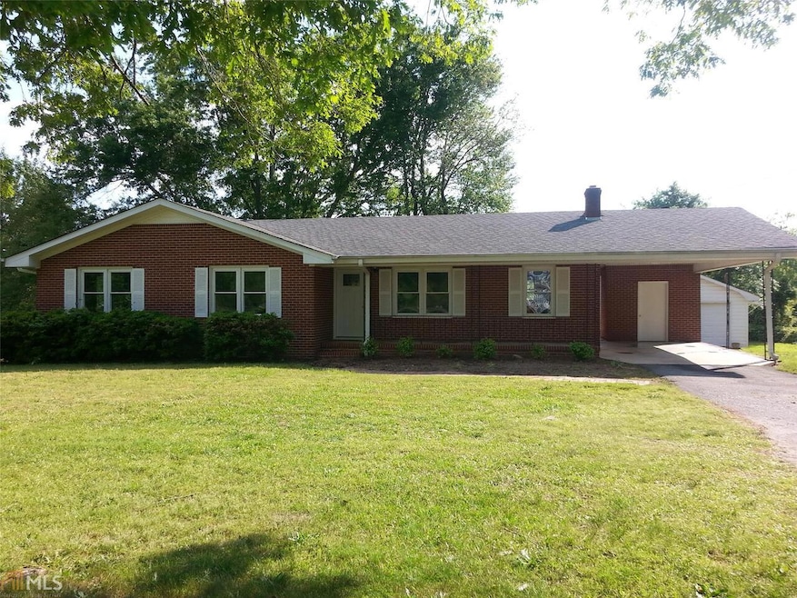 763 Hog Mountain Rd, Winder, GA 30680 - photo 1