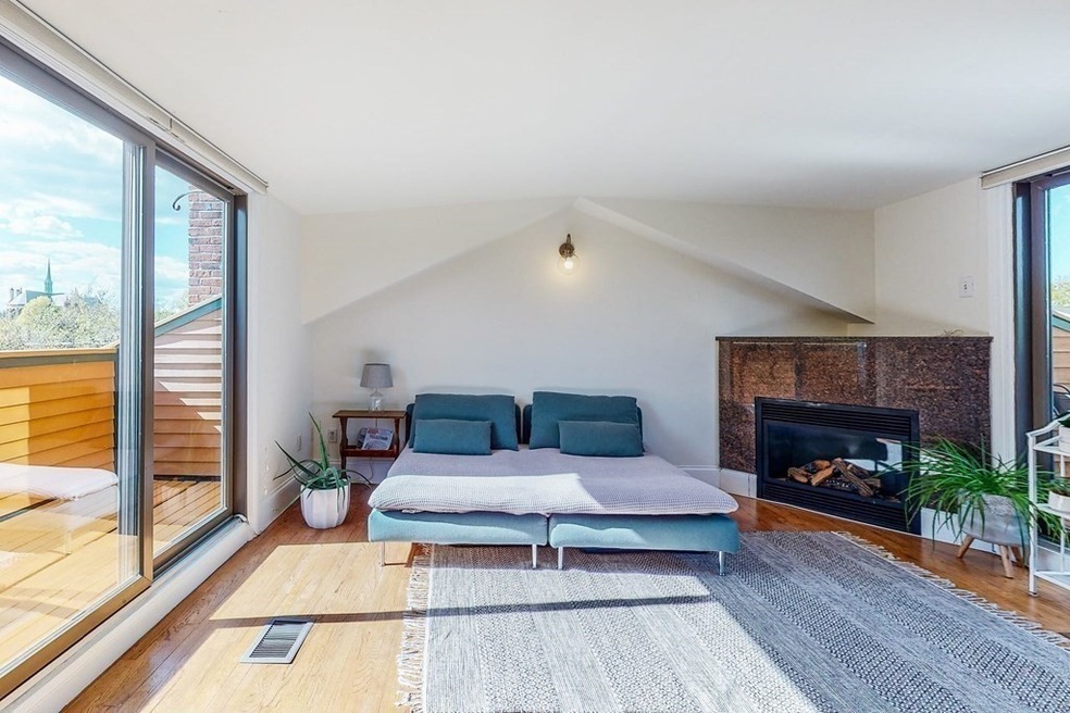 339 K St unit 2, Boston, MA 02127 - photo 1