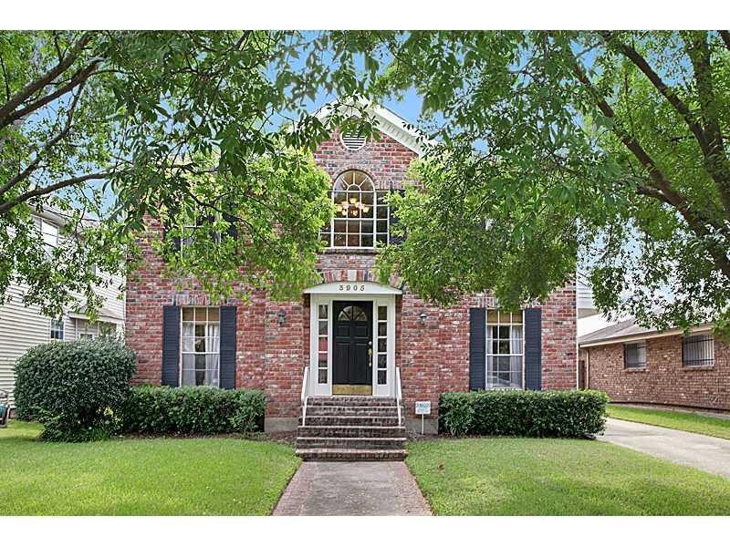 Facade/Exterior Front. Fantastic curb appeal!