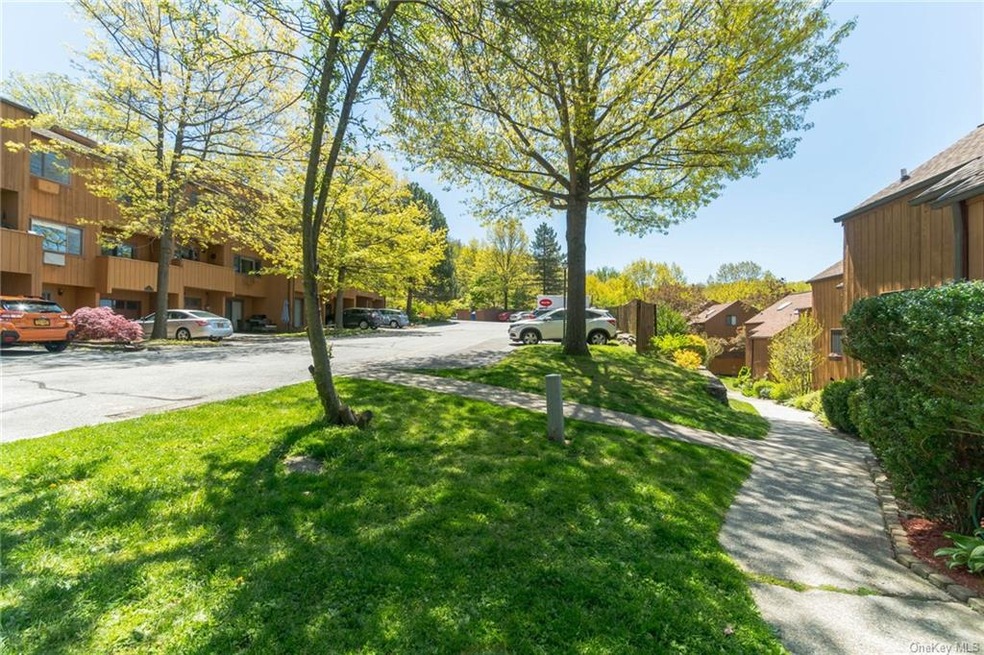 80 Amber Dr, Croton On Hudson, NY 10520 - photo 1