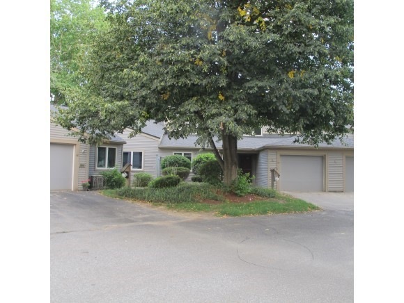 59 Walden Pond Dr, Nashua, NH 03064 - photo 1